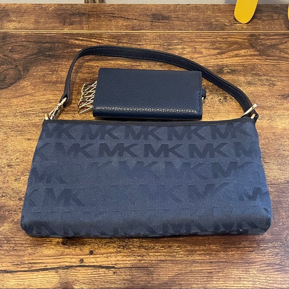 Michael Kors Set - Picture 2 of 9